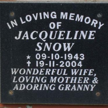 SNOW Jacqueline 1943-2004
