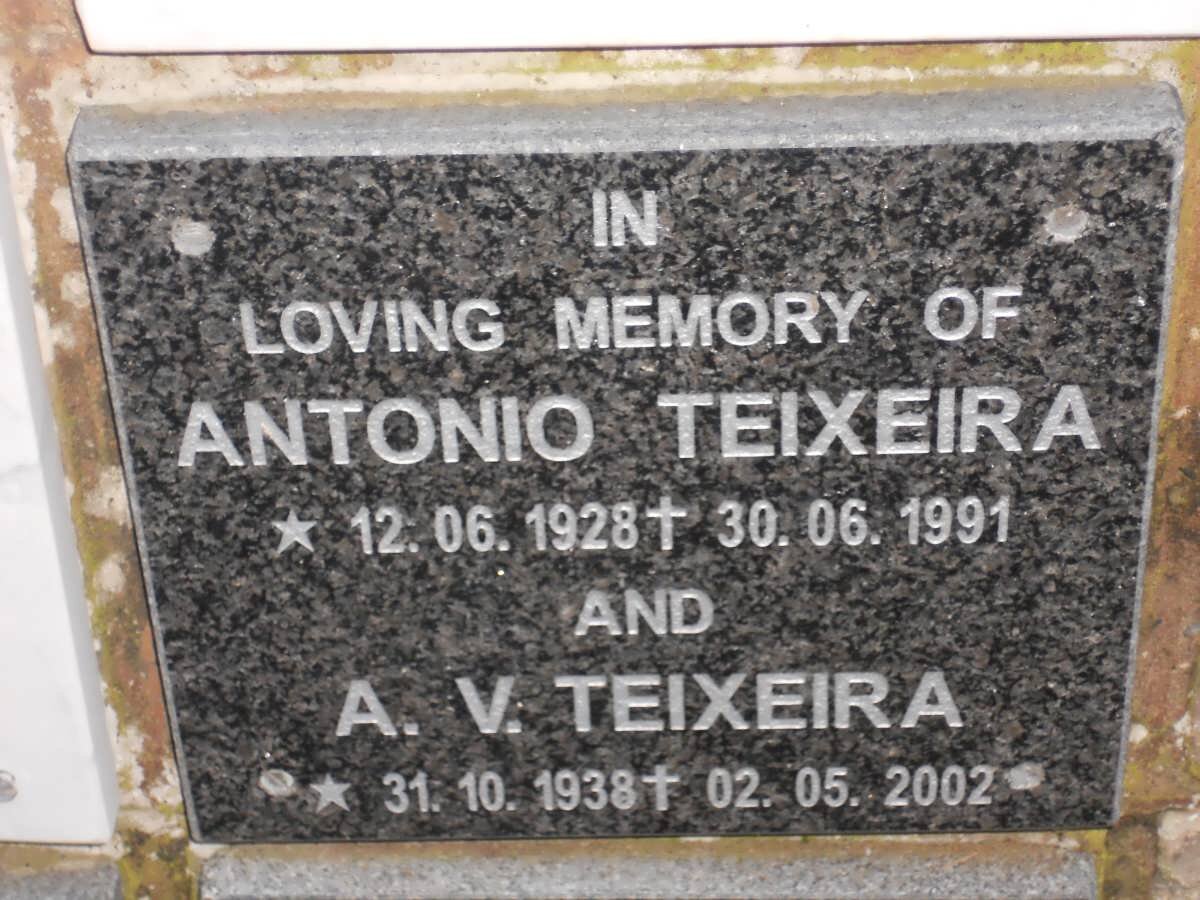 TEIXEIRA Antonio 1928-1991 &amp; A.V. 1938-2002