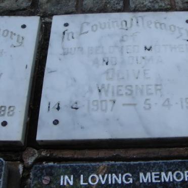 WIESNER Olive 1907-1988