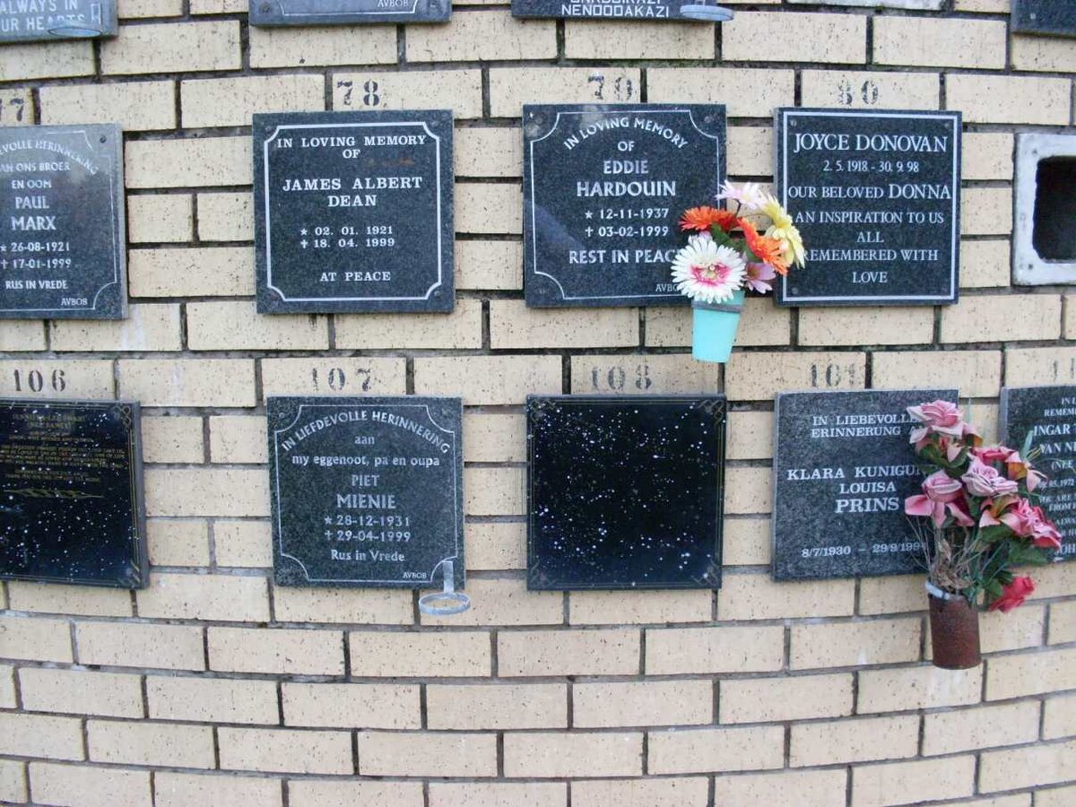 MARX :: MIENIE :: PRINS