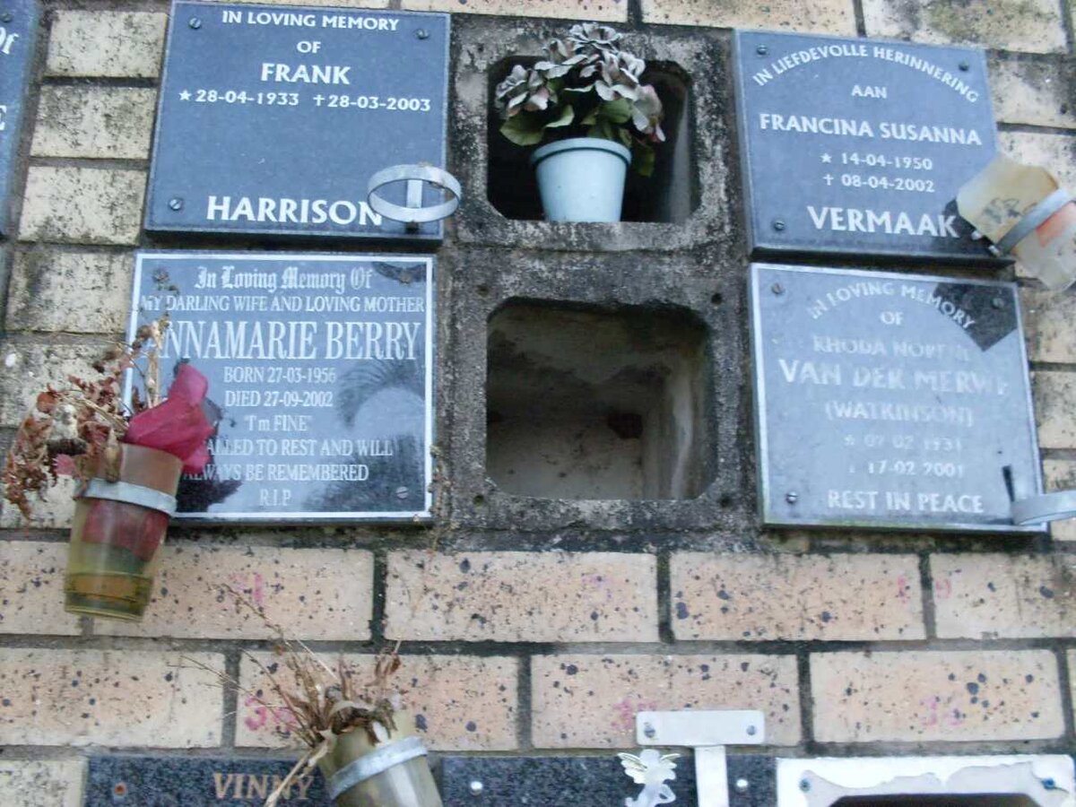 BERRY :: HARRISON :: VAN DER MERWE :: VERMAAK