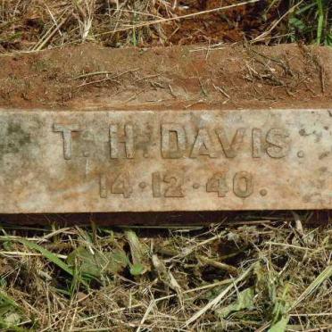 DAVIS T.H. -1940