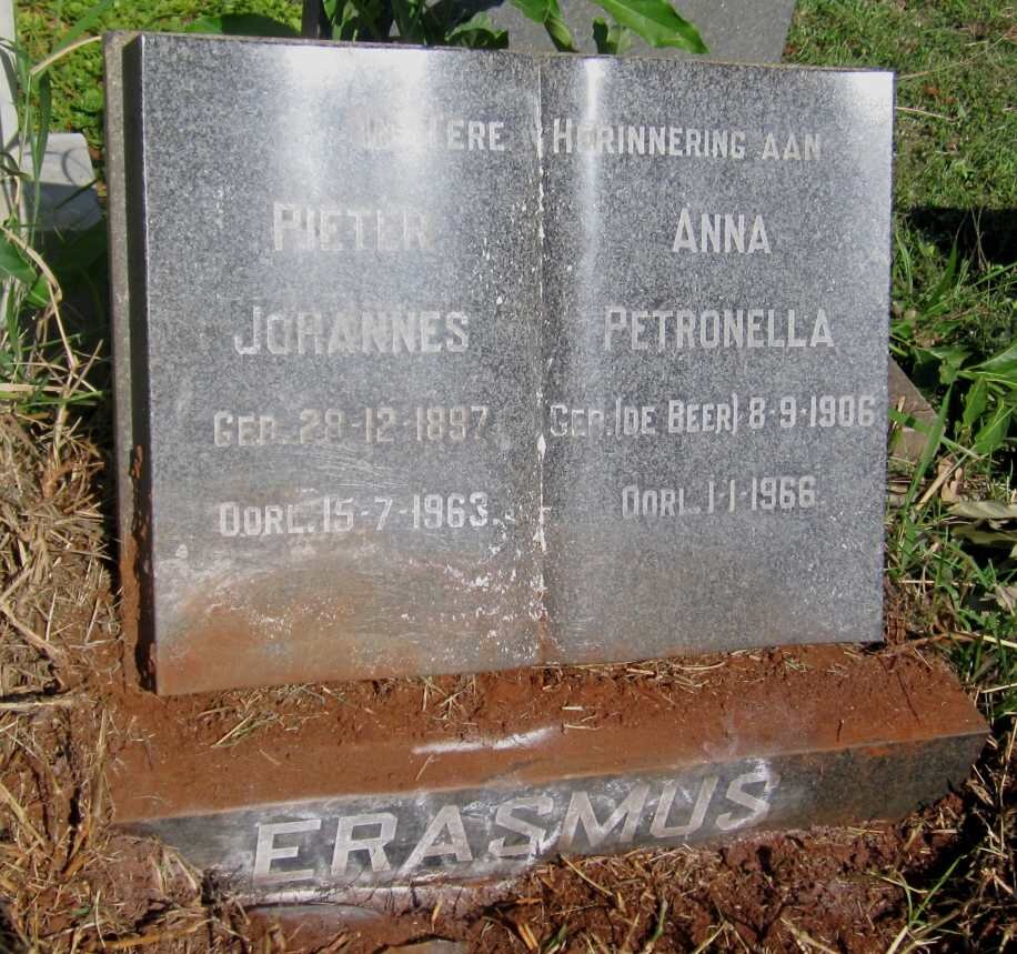 ERASMUS Pieter Johannes 1897-1963 &amp; Anna Petrronella DE BEER 1906-1966