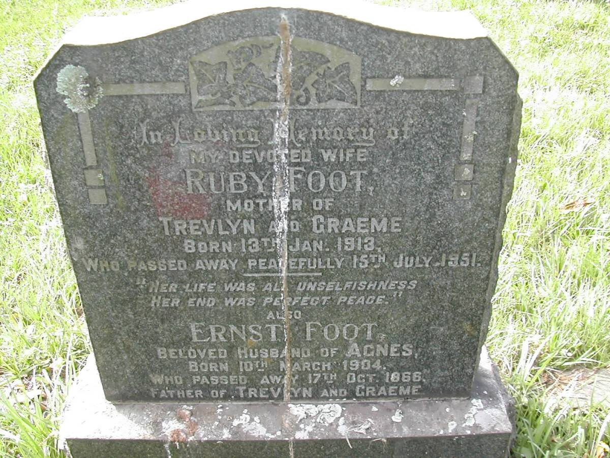 FOOT Ernest 1904-1966 :: FOOT Ruby 1913-1951