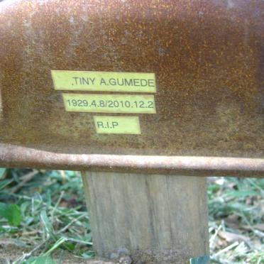 GUMEDE Tiny A. 1929-2010
