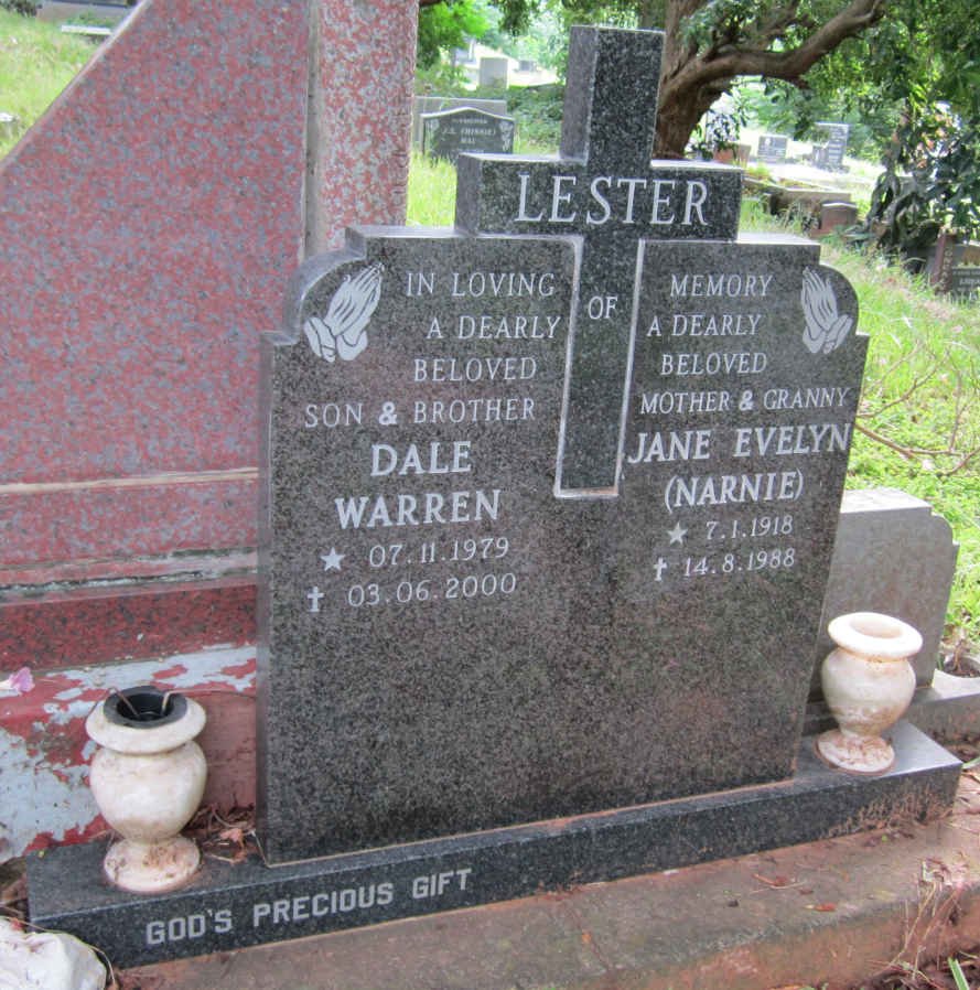 LESTER Dale Warren 1979-2000 &amp; Jane Evelyn 1918-1988
