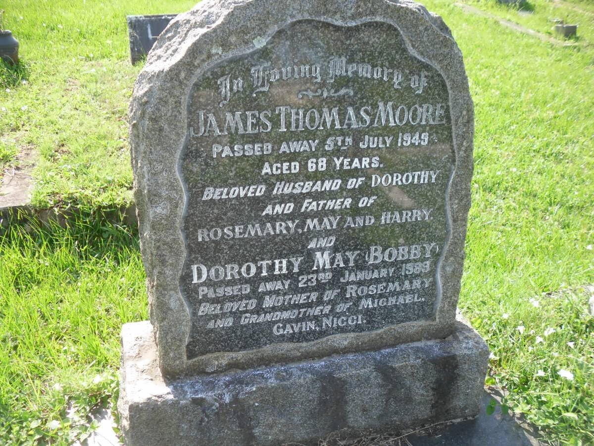 MOORE James Thomas -1949 &amp; Dorothy May -1989