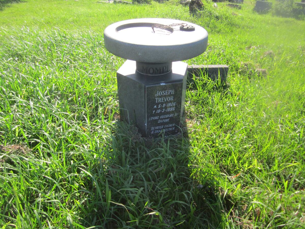 MOMPLE Joseph Trevor 1926-1995