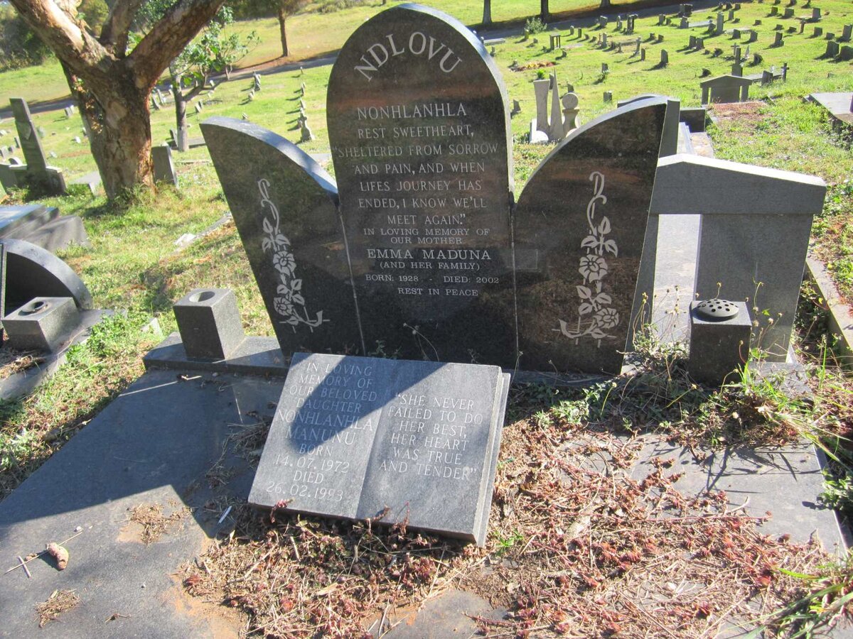 NDLOVU Emma Maduna 1928-2002 :: MANUNU Nonhlanhla 1972-1993