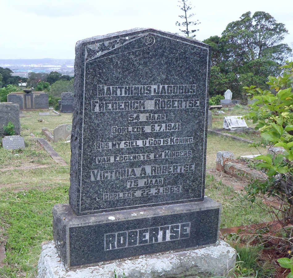ROBERTSE Marthinus Jacobus Frederick -1941 &amp; Victoria A. -1963