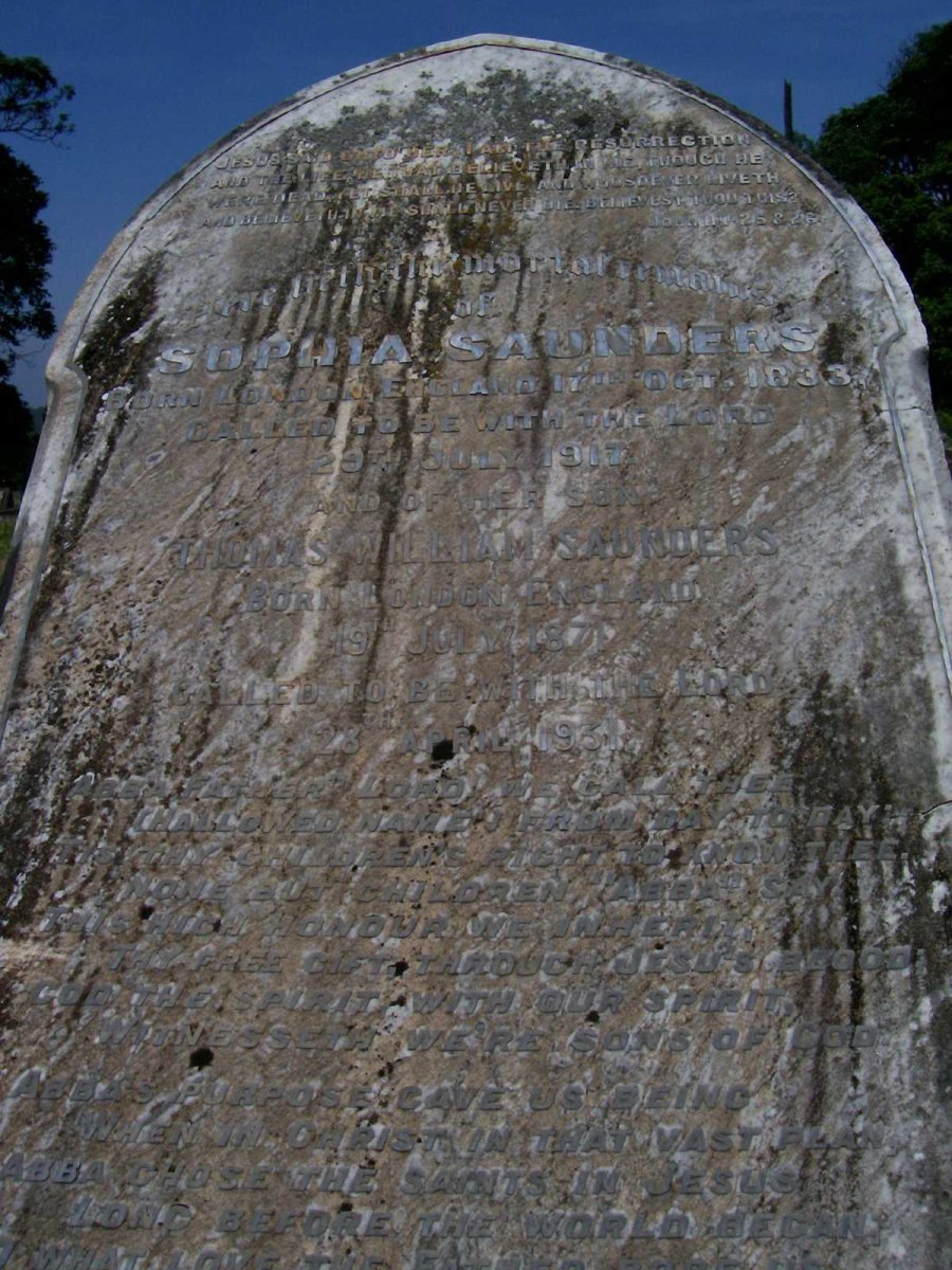 SAUNDERS Thomas William 1871-1931 &amp; Sophia  1833-1917