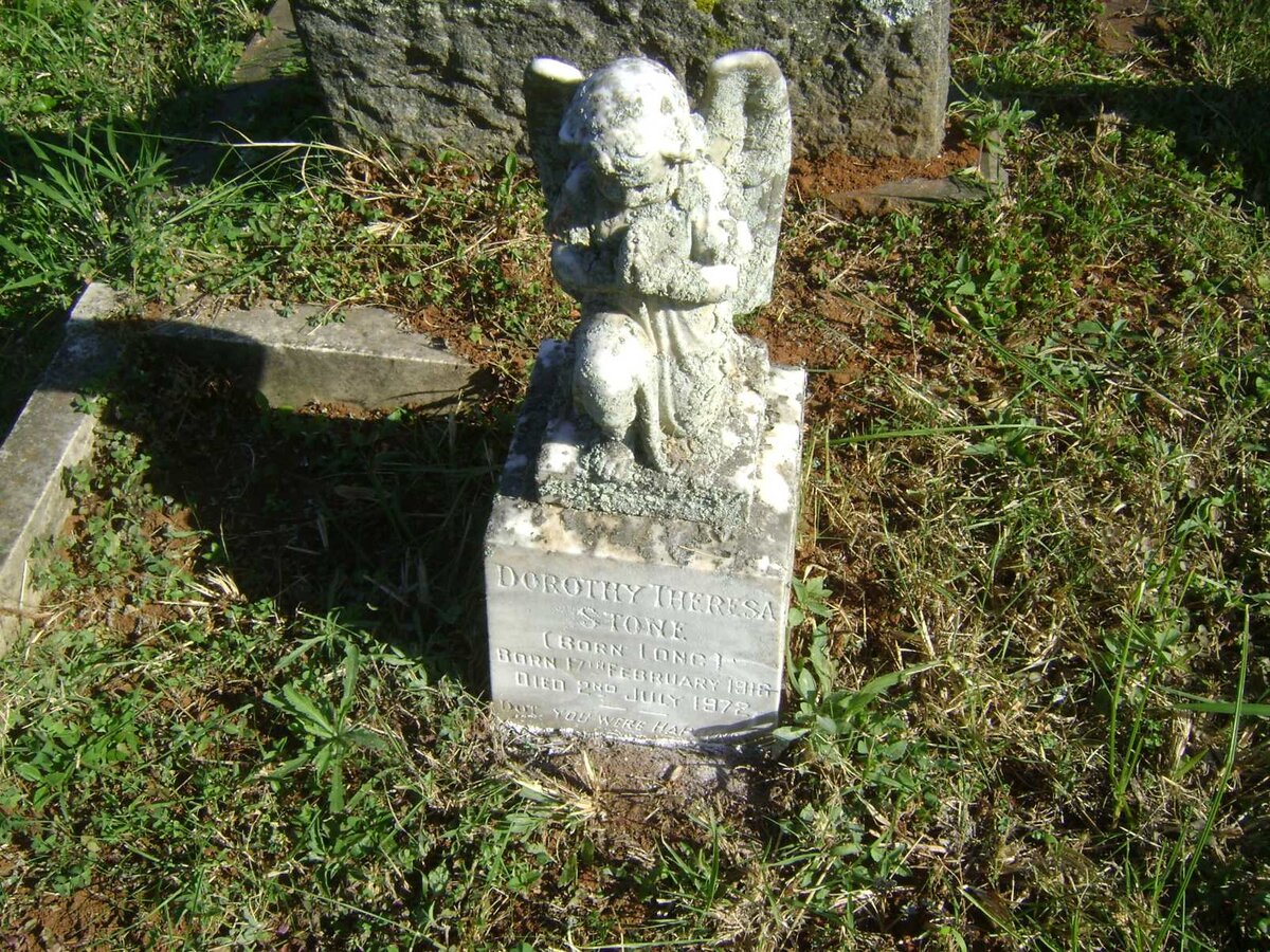 STONE Dorothy Theresa nee LONG 1916-1972