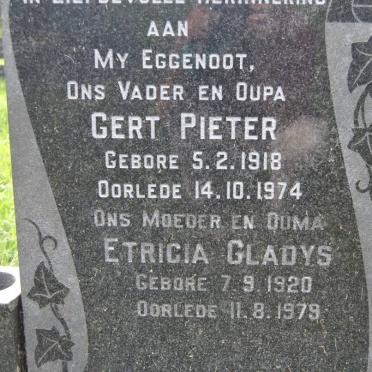 WESTHUIZEN Gert Pieter, van der 1918-1974 &amp; Etricia Gladys 1920-1979