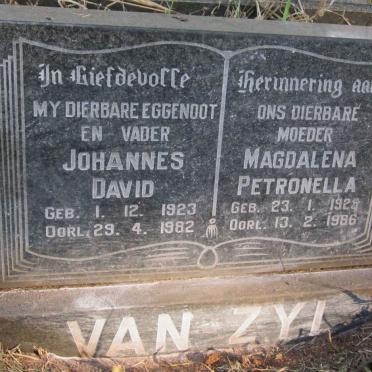 ZYL Johannes David, van 1923-1982 &amp; Magdalena Petronella 1925-1986
