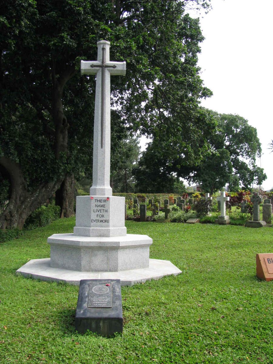 10. General View of Monument to Fallen Soldiers