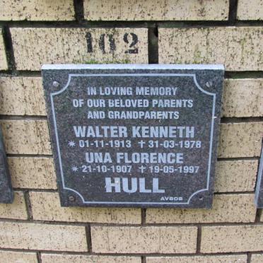 HULL Walter Kenneth 1913-1978 &amp; Una Florence 1907-1997