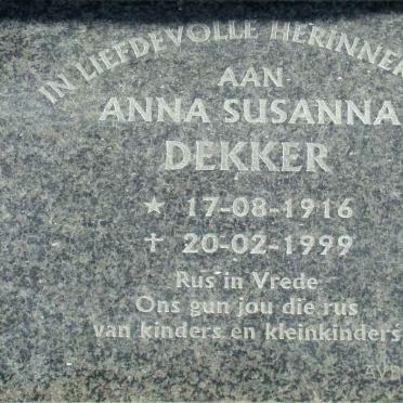 DEKKER Anna Susanna 1916-1999