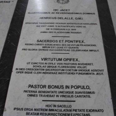 1. Graves in Cathedral