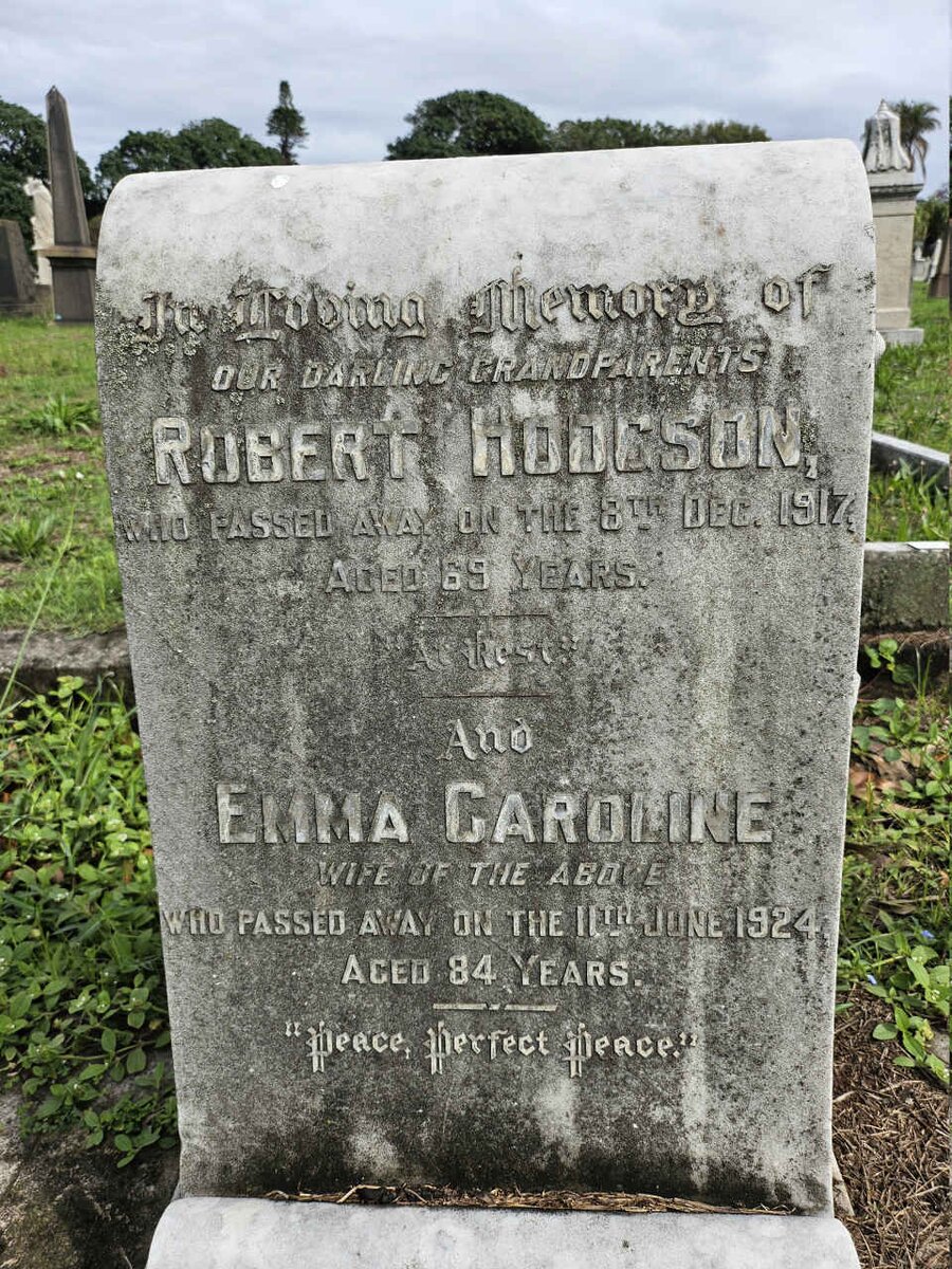 HODGSON Robert -1917 & Emma Caroline -1924