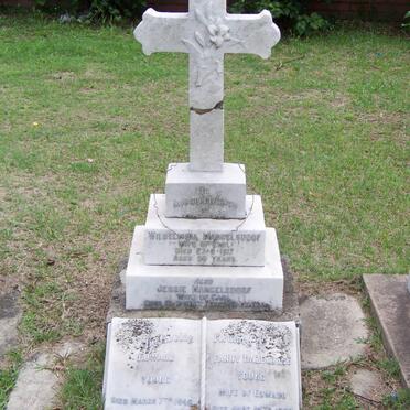 MANGELSDORF Wilhelmina -1917 :: MANGELSDORF Jessie -1956 :: YOUNG Edward -1946 &amp; Fanny Hazeldene -1963