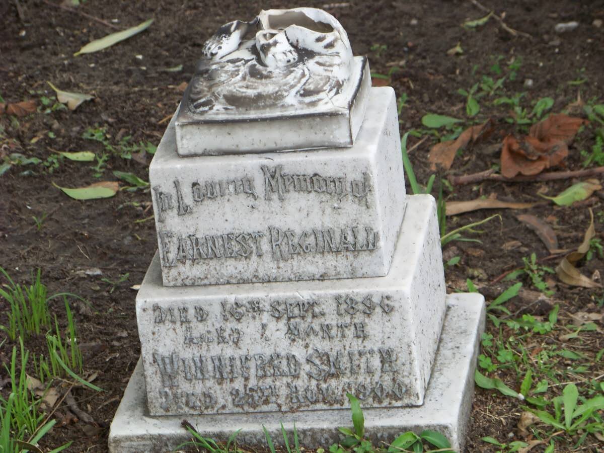 SMITH Winnifred -1900 :: ? Earnest Reginald -1896