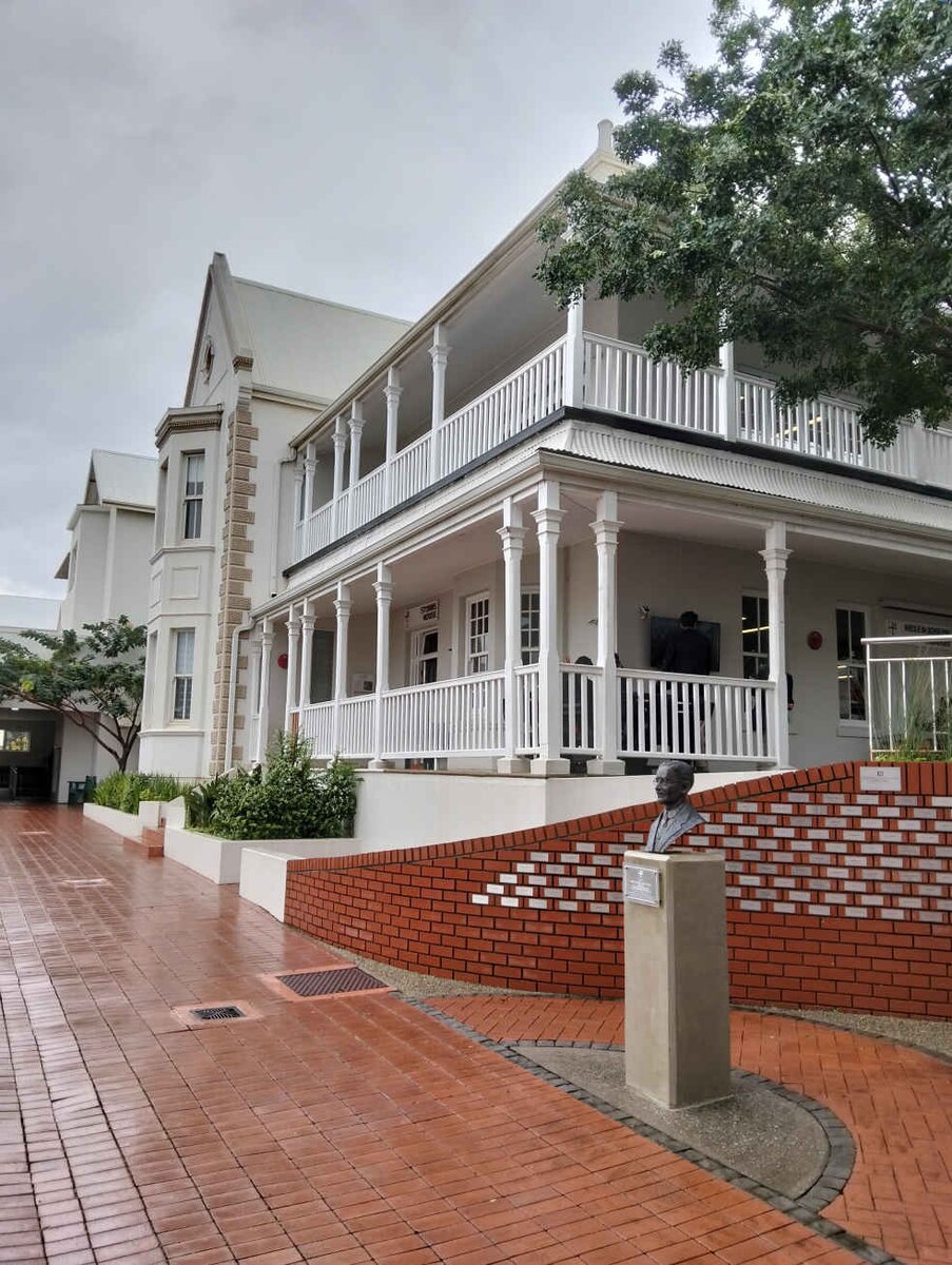 1. Overview / Oorsig