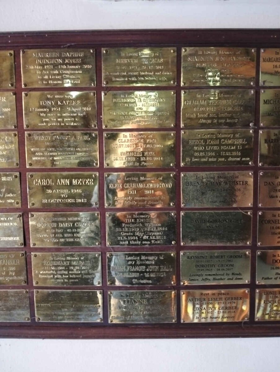 09. Memorial plaques