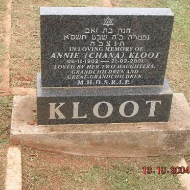 KLOOT Annie 1902-2001