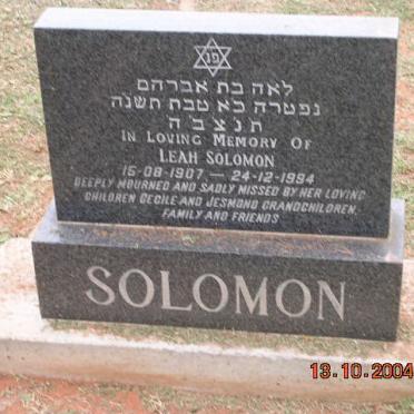 SOLOMON Leah 1907-1994
