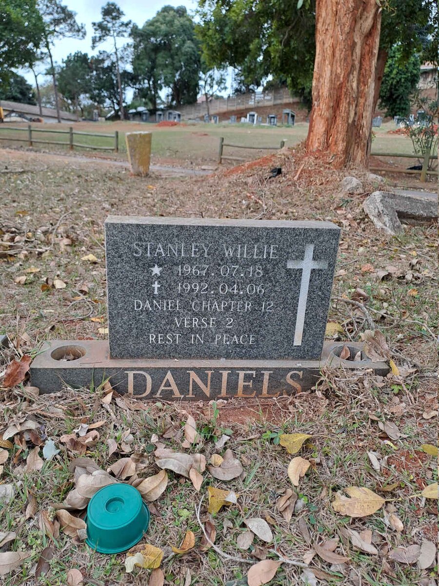 DANIELS Stanley Willie 1967-1992