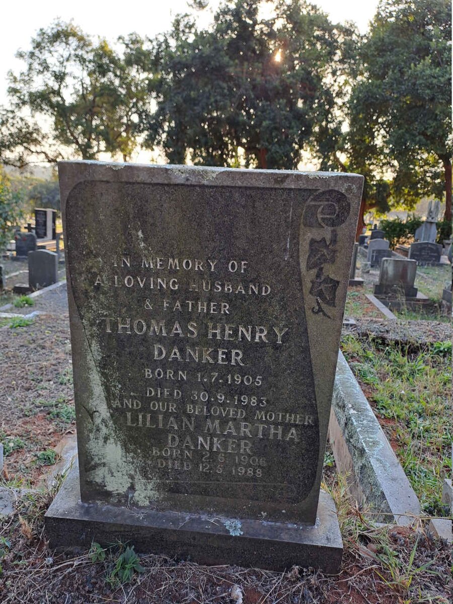 DANKER Thomas Henry 1905-1983 & Lilian Martha 1906-1988