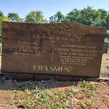 ERASMUS Paul Jacobus 1903-1992 & Johanna Sophia Elizabeth 1910-1978