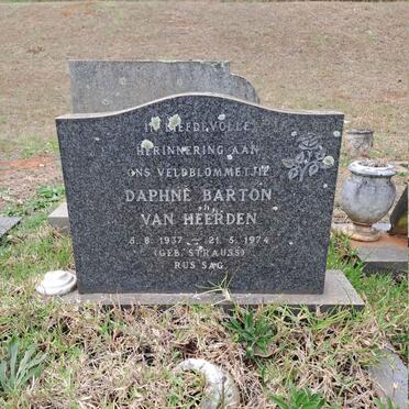 HEERDEN Daphne Barton, van nee STRAUSS 1937-1974