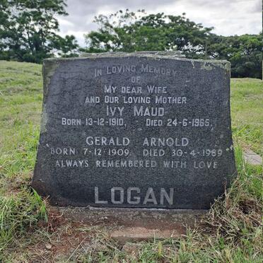 LOGAN Gerald Arnold 1909-1989 & Ivy Maud 1910-1965