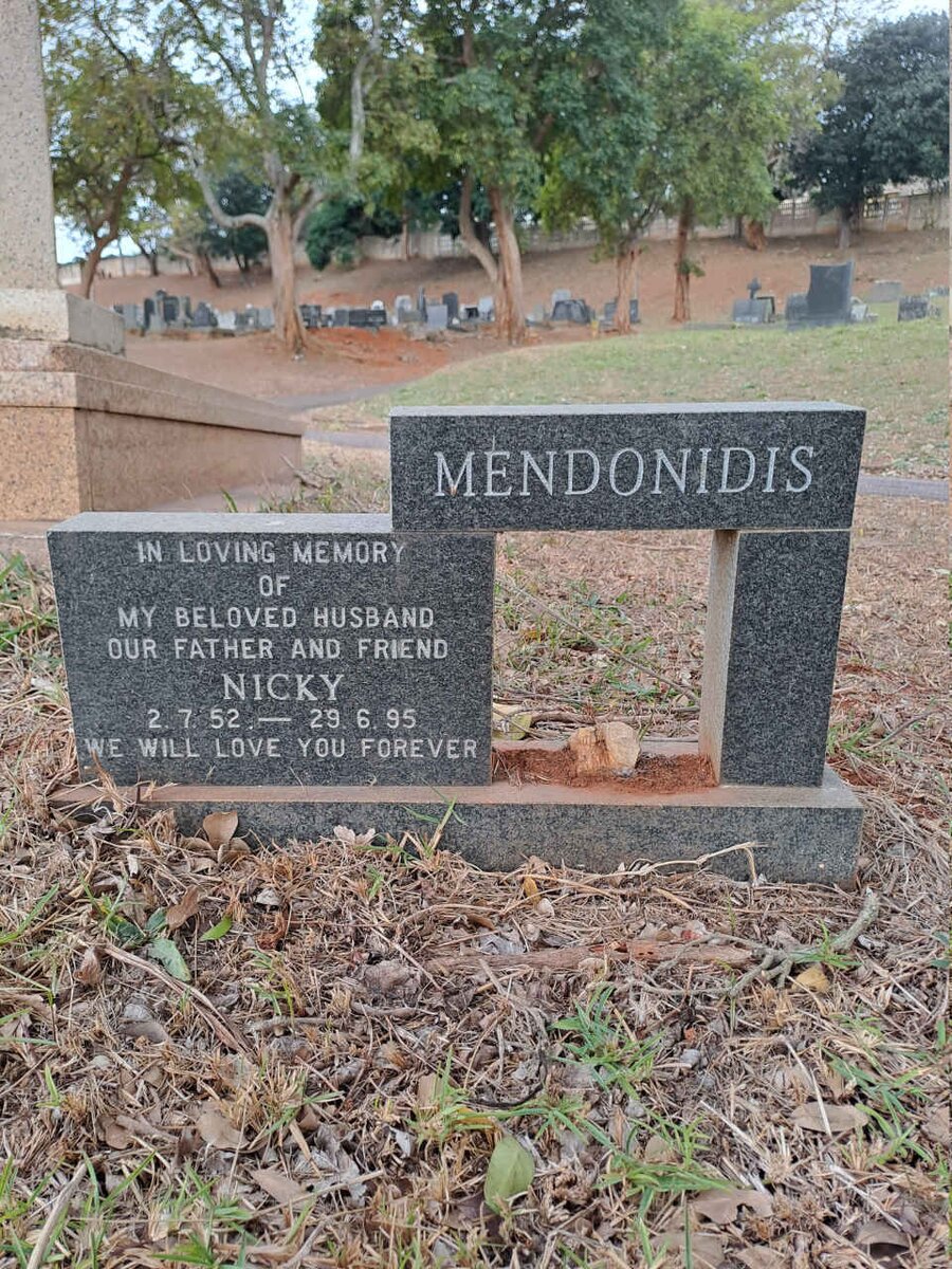 MENDONIDIS Nicky 1952-1995