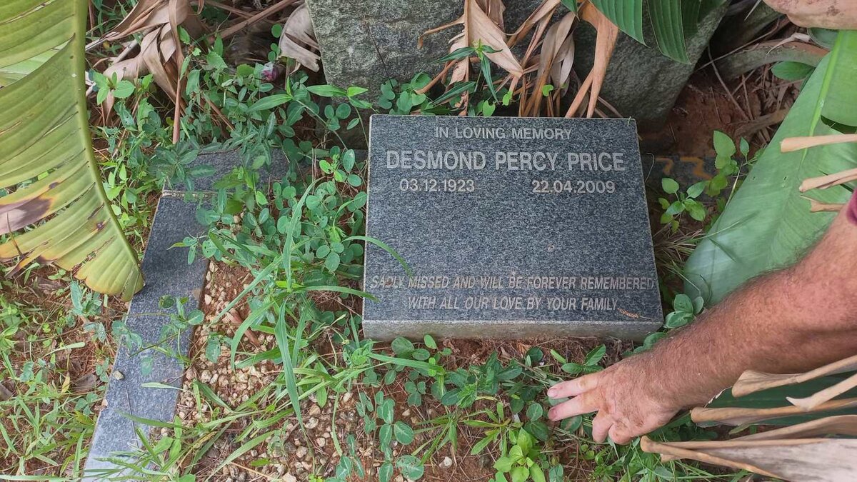 PRICE Desmond Percy 1923-2009