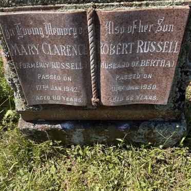 RUSSELL Robert -1950 :: CLARENCE Mary formerly RUSSELL -1942