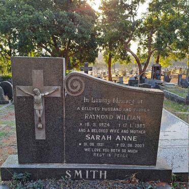 SMITH Raymond William 1924-1983 & Sarah Anne 1921-2007