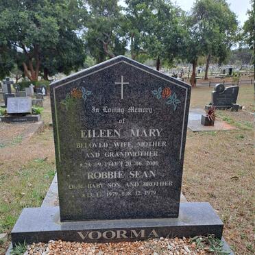 VOORMA Eileen Mary 1943-2000 :: VOORMA Robbie Sean 1979
