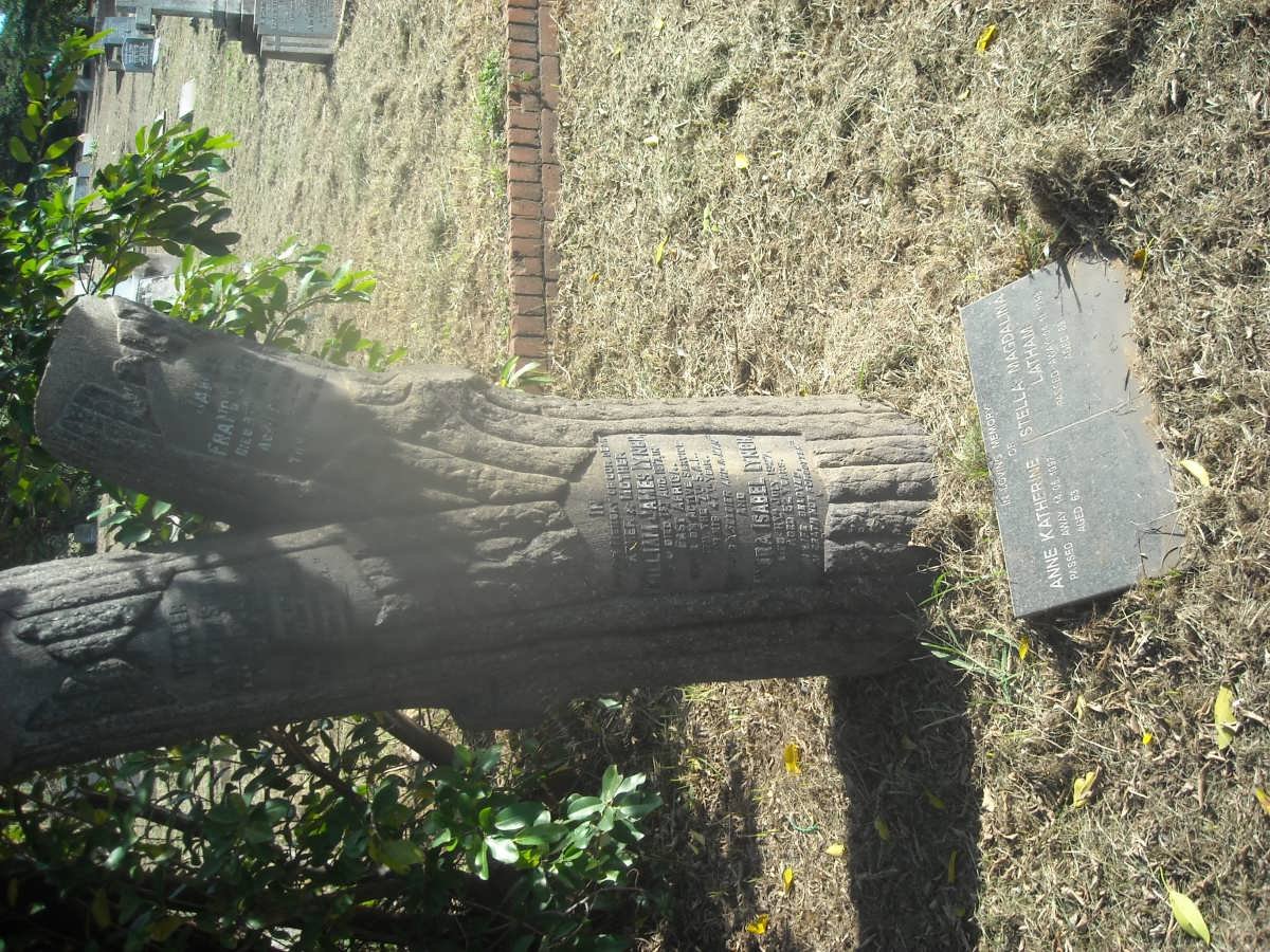 LATHAM Anne Katherine -1997 :: LATHAM Stella Magdalina -1998