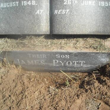 PYOTT George 1874-1948 &amp; Aletta 1873-1958 :: PYOTT James -1970