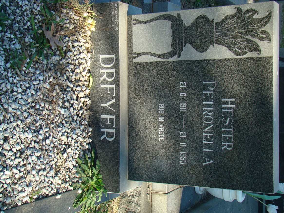 DREYER Hester Petronella 1911-1993