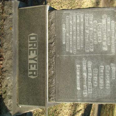 DREYER Hercules Albertus 1880-1965 &amp; Petronella J. BUYS 1877-1950