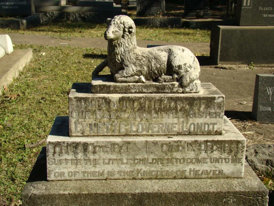 LONDT Lynette Loverne 1941-1942