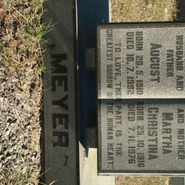 MEYER August 1910-1992 &amp; Martha Christina 1916-1976