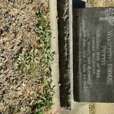 P - Vanne :: Surnames - P