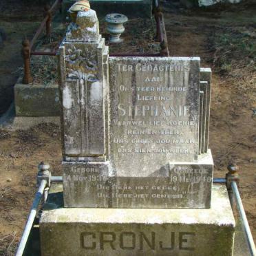 CRONJE Stephanie 1930-1940