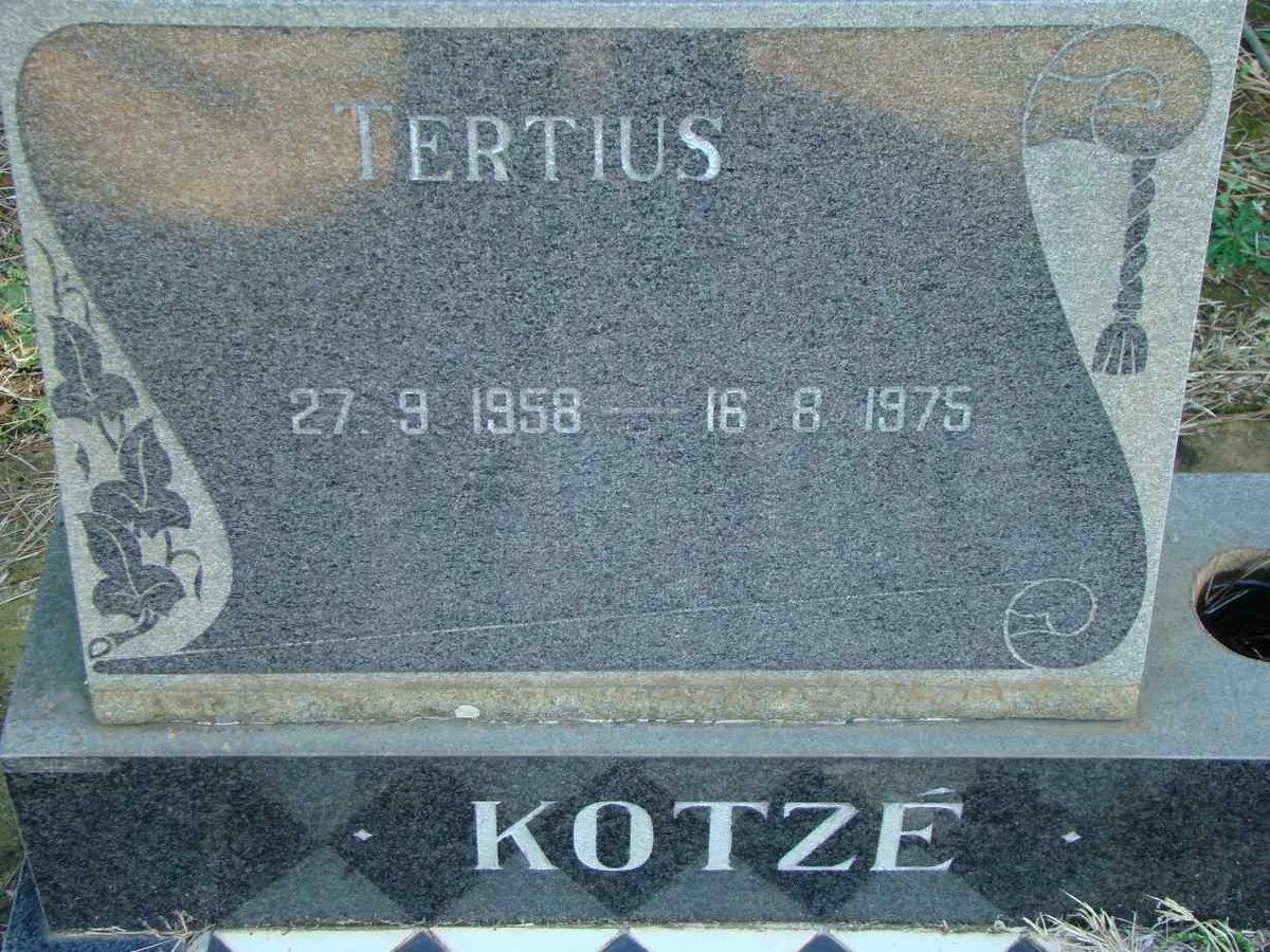 KOTZE Tertius 1958-1975
