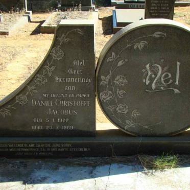 N - Vanne :: Surnames - N