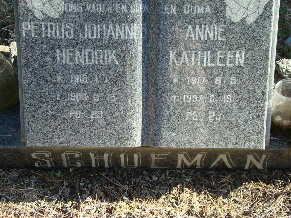 SCHOEMAN Petrus Johannes Hendrik 1913-1985 &amp; Annie Kathleen 1917-1997